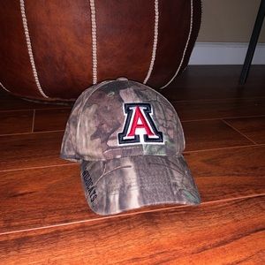 ✨3 for $40✨ University of Arizona Camo Hat